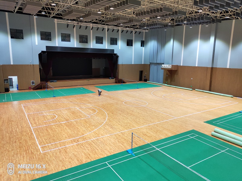学校体育馆木地板