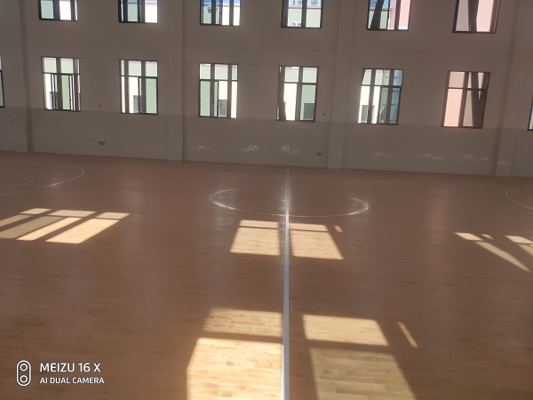 中国华融瑞金希望小学新建项目篮球馆木质地板