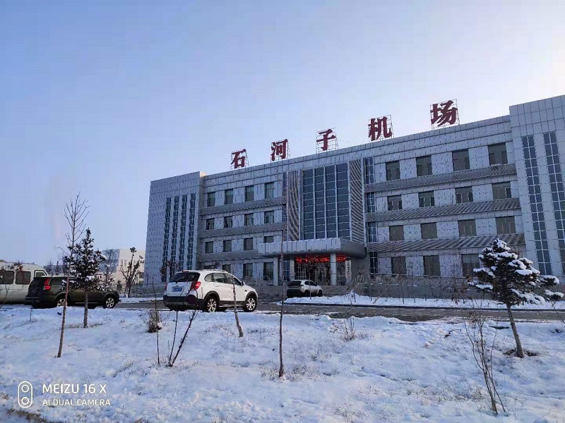 新疆石河子花园机场篮球馆木质地板