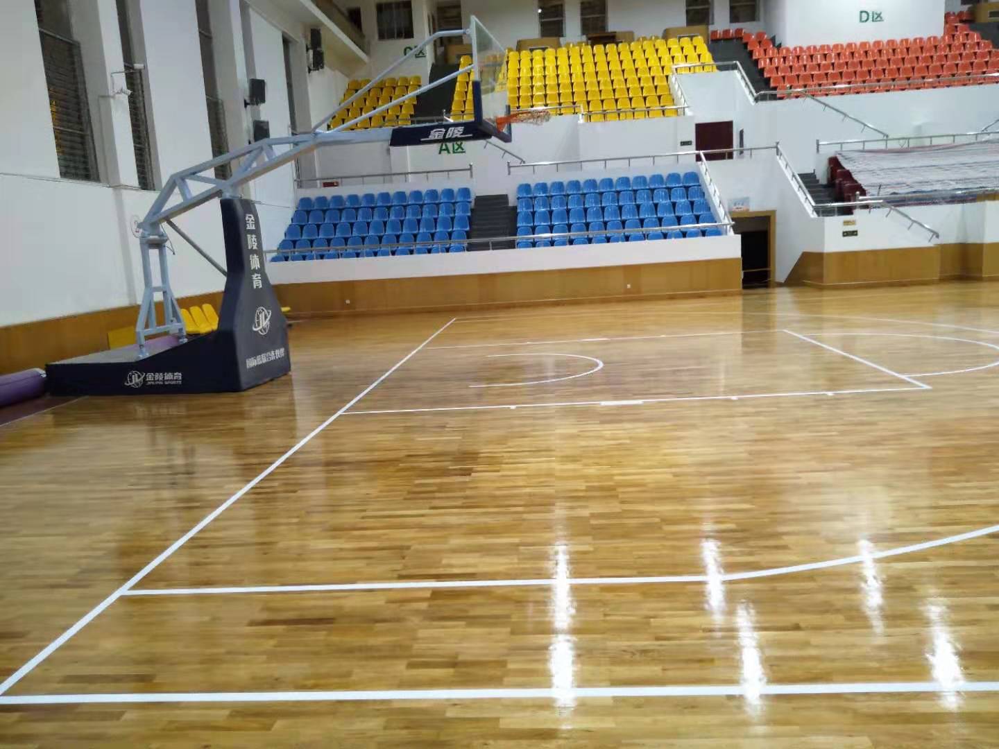 山东邮电学校篮球馆木质地板翻新