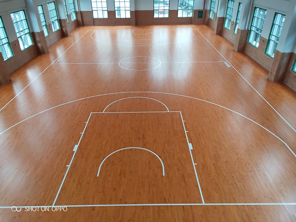 赫烁地板为“脱贫攻坚”助力