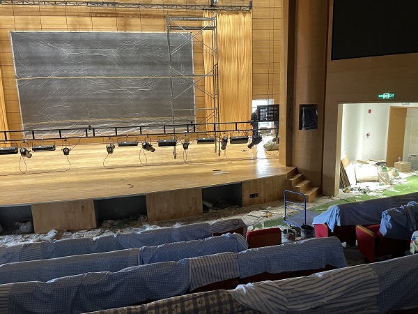 诸暨市荣怀学校剧场舞台地板