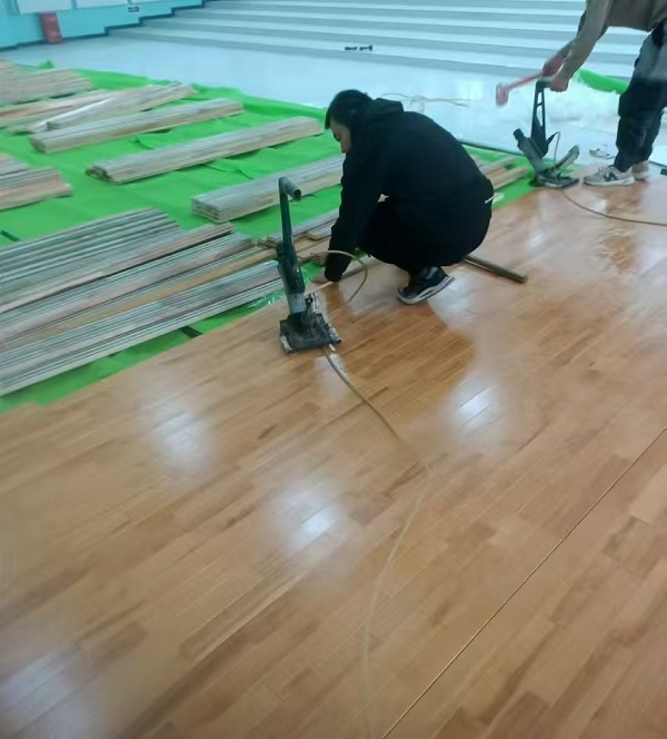 任丘市华北油田采一中学