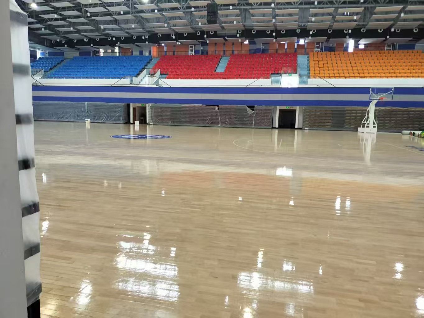 赫烁运动木地板