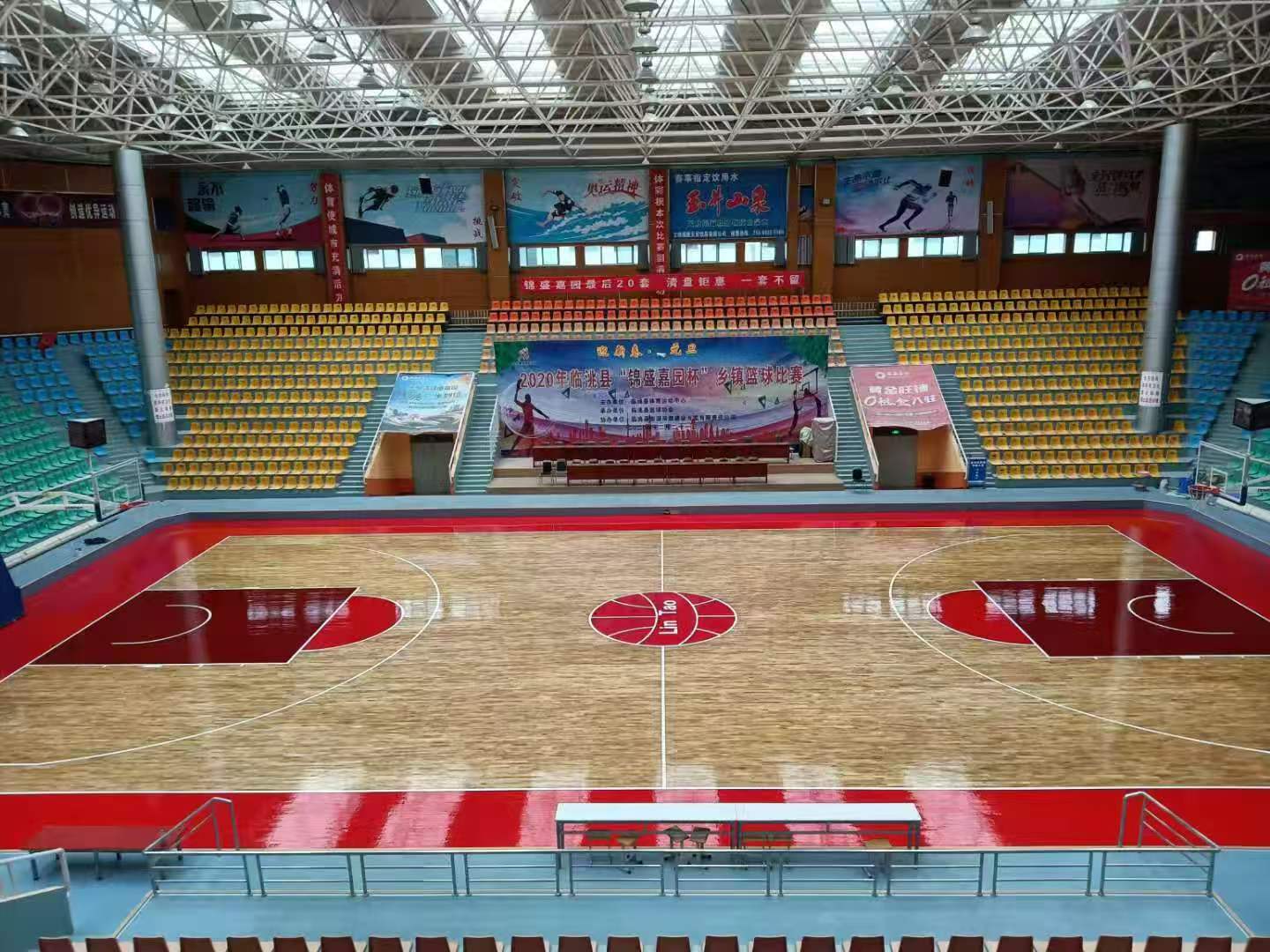 专业篮球馆木地板
