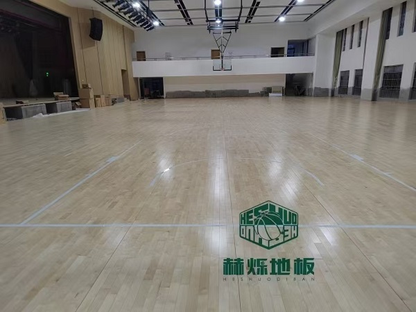 揭秘行业内幕：为什么你的运动木地板用了不到