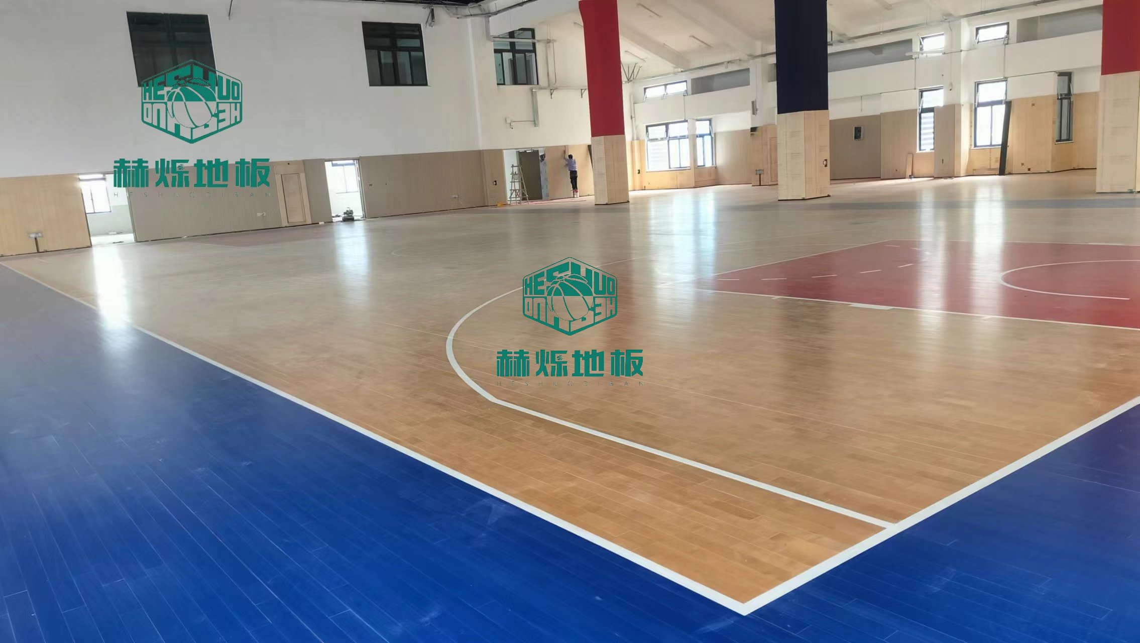 <b>篮球馆木地板多少钱一平方米？避开选材陷阱</b>