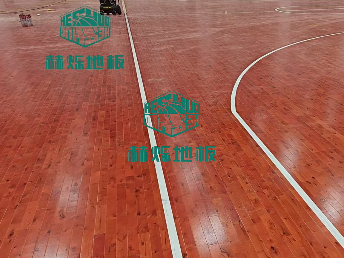 <b>运动木地板，构筑专业赛场的坚实底气</b>